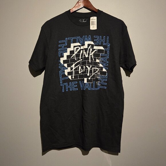 *NWT* Pink Floyd "The Wall" Band Black Graphic T-Shirt (Men's Size Medium) - Picture 1 of 3